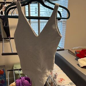 Abercrombie & Fitch Ribbed V-Neck Bodysuit - Cream